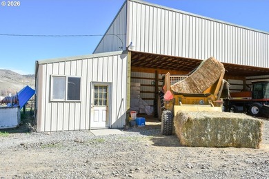 First time on market in 50 years! These ranch headquarters - photo 35