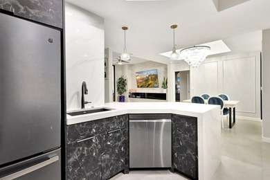 Experience unparalleled luxury in the heart of downtown City - photo 10