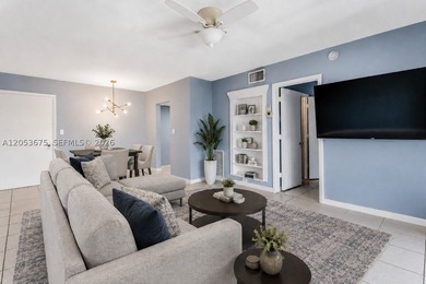 Beautifully renovated 1-bedroom, 1-bath condo in an unbeatable - photo 3