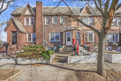 (private lake, pond, coastal) Home For Sale in Far Rockaway New York