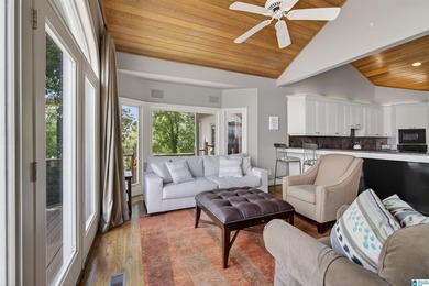 Absolutely stunning luxury waterfront home on 1.34 acres with - photo 12