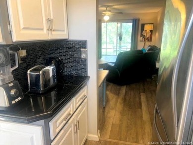 This charming 2 BR/2 Bath retreat is perfect for your seasonal - photo 5