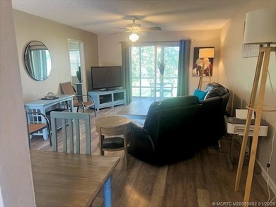 This charming 2 BR/2 Bath retreat is perfect for your seasonal - photo 6