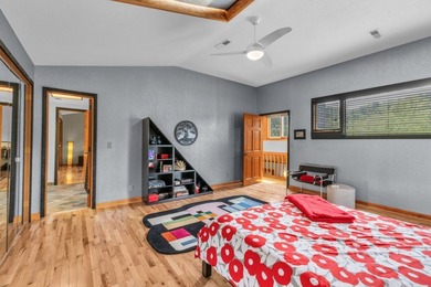 This spectacular home on 3411 Kings Cove Lane is a true hidden - photo 32