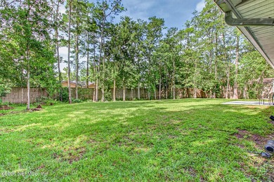 Welcome home to this charming 2BR/2BA concrete block home. No - photo 34