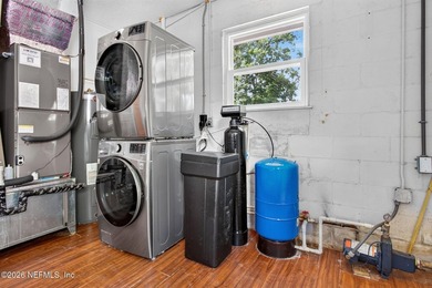 Welcome home to this charming 2BR/2BA concrete block home. No - photo 38