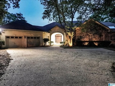 Absolutely stunning luxury waterfront home on 1.34 acres with - photo 44