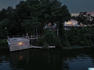 Absolutely stunning luxury waterfront home on 1.34 acres with - photo 49