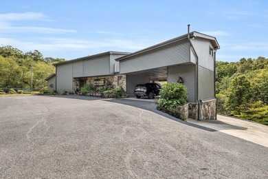 This spectacular home on 3411 Kings Cove Lane is a true hidden - photo 49