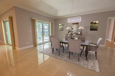 Spacious & beautifully upgraded, this 5-bedroom + den, 3-bath - photo 7