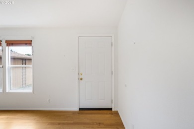 Beautifully updated 3BD/2BA home in desirable Creekside Pines! - photo 9