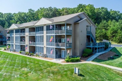 Smith Mountain Lake Condo For Sale in Huddleston Virginia