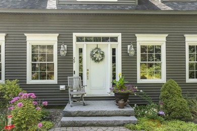 Situated on a private 2.65 acre lot, with 417' of tidal frontage - photo 8