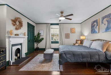 Beautifully restored historic Craftsman cottage where timeless - photo 15