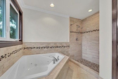 Stunning Lake Drive beauty on almost a double lot! Renovated - photo 16
