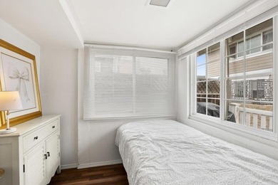 Live the quintessential beach lifestyle in the heart of Mission - photo 16