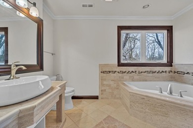 Stunning Lake Drive beauty on almost a double lot! Renovated - photo 17
