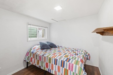 Live the quintessential beach lifestyle in the heart of Mission - photo 18