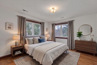 Stunning Lake Drive beauty on almost a double lot! Renovated - photo 22