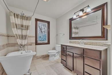 Stunning Lake Drive beauty on almost a double lot! Renovated - photo 24