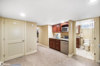 NESTLED WITHIN A PICTURESQUE, TREE LINED SETTING NEAR CLEAR LAKE - photo 28