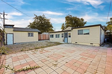 This 3-bedroom, 2-bath home offers 1,215 square feet of - photo 30