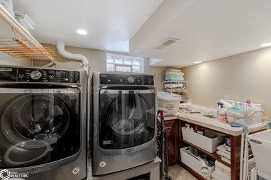 NESTLED WITHIN A PICTURESQUE, TREE LINED SETTING NEAR CLEAR LAKE - photo 30
