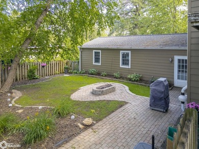NESTLED WITHIN A PICTURESQUE, TREE LINED SETTING NEAR CLEAR LAKE - photo 33