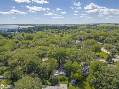 NESTLED WITHIN A PICTURESQUE, TREE LINED SETTING NEAR CLEAR LAKE - photo 38