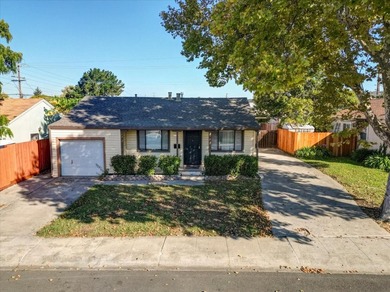 This 3-bedroom, 2-bath home offers 1,215 square feet of - photo 41