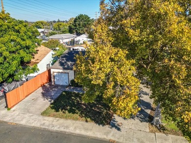 This 3-bedroom, 2-bath home offers 1,215 square feet of - photo 44