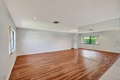 Additional listing photo 4
