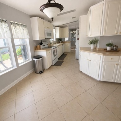 Welcome to your new home in The Links at Savanna Club, an active - photo 8