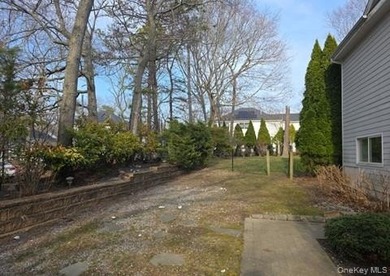 Come and see this recently refreshed, spacious Hi-Ranch in - photo 4
