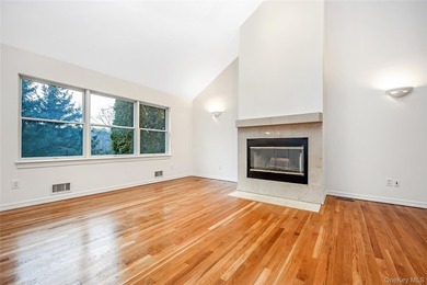 Come and see this recently refreshed, spacious Hi-Ranch in - photo 9