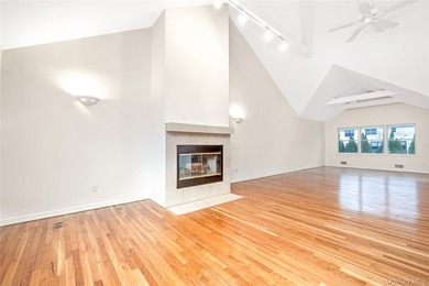 Come and see this recently refreshed, spacious Hi-Ranch in - photo 10