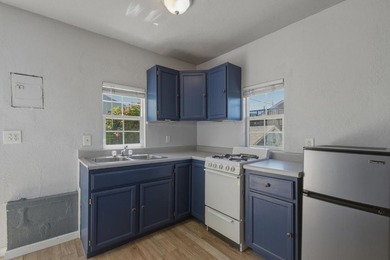 Welcome to 16640 Los Banos St in Ashland between San Leandro and - photo 21