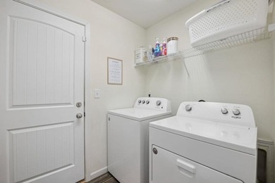 Welcome Home to the sought after D1 neighborhood of Old Mill - photo 21