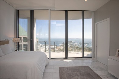 Top floor *D* line transformed by owner to a 4 bed / 3 bath - photo 23