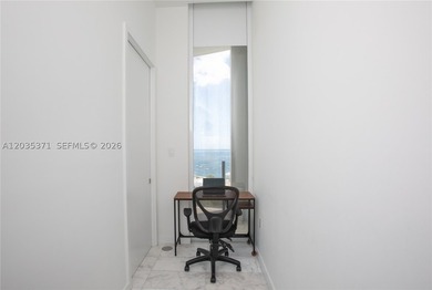 Top floor *D* line transformed by owner to a 4 bed / 3 bath - photo 24