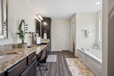 Welcome Home to the sought after D1 neighborhood of Old Mill - photo 26