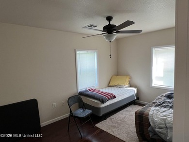 Two level home facing water front canal, fish from your backyard - photo 9
