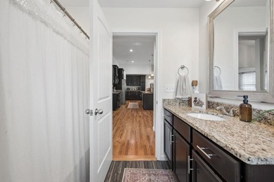 Welcome Home to the sought after D1 neighborhood of Old Mill - photo 48