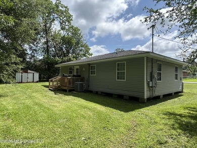 Perfect Starter Home or Investment Property!! Centrally located - photo 5