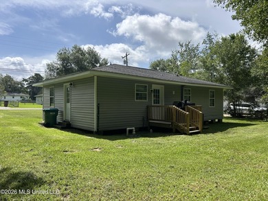 Perfect Starter Home or Investment Property!! Centrally located - photo 6