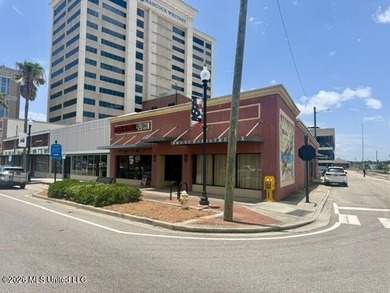 Wonderful downtown building with two separate units, fully - photo 2