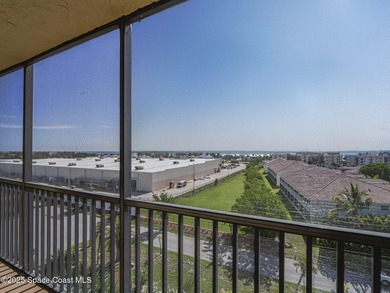 Unlock the potential of this charming coastal fixer with ocean - photo 3