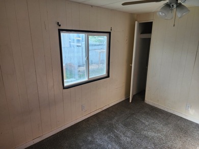 Larger than your average single wide! Fully fenced! Side by side - photo 10