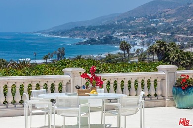 Private Malibu Ocean-View Estate on approx. 5 acres spanning 13 - photo 3
