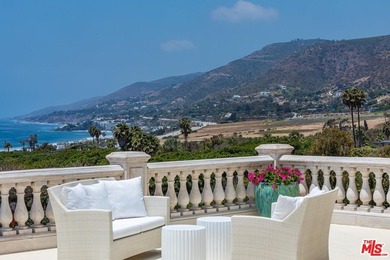 Private Malibu Ocean-View Estate on approx. 5 acres spanning 13 - photo 7
